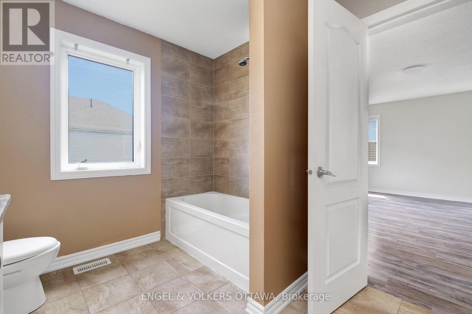 305 Lamarche Avenue