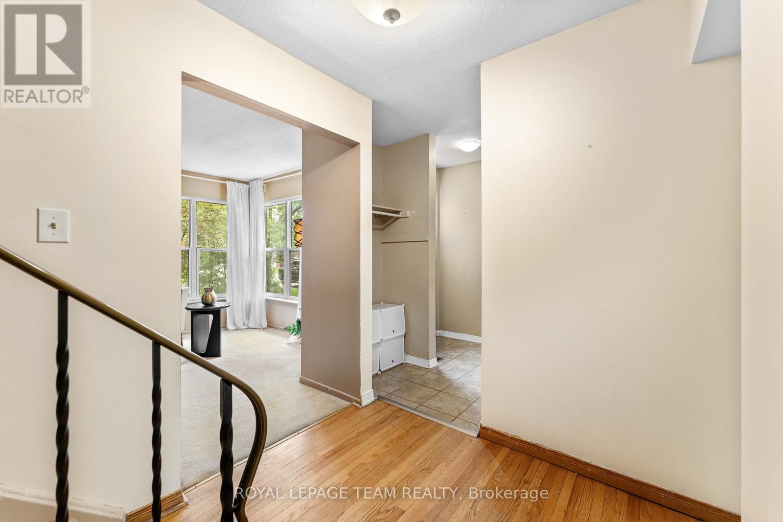99 Seabrooke Drive