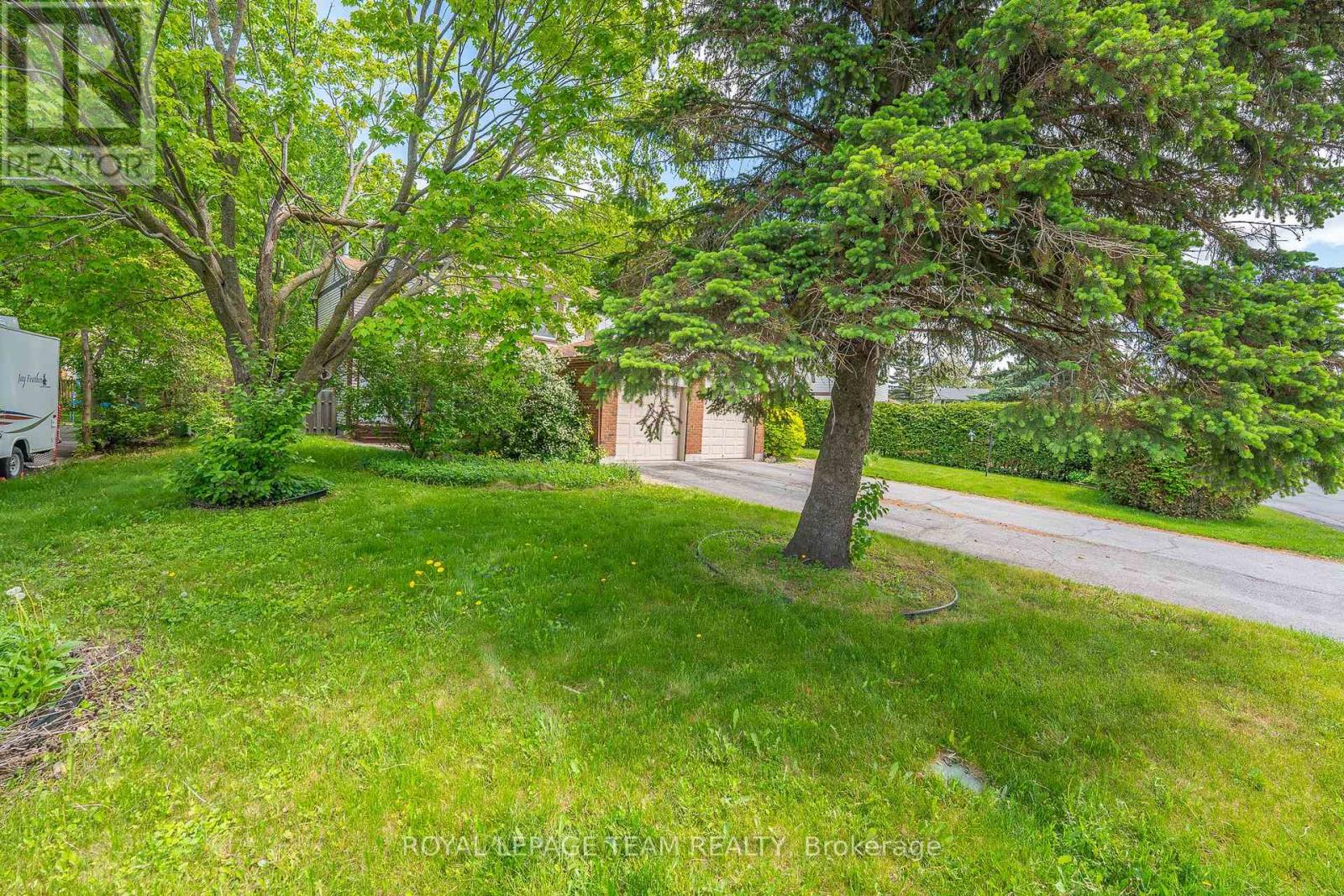 99 Seabrooke Drive