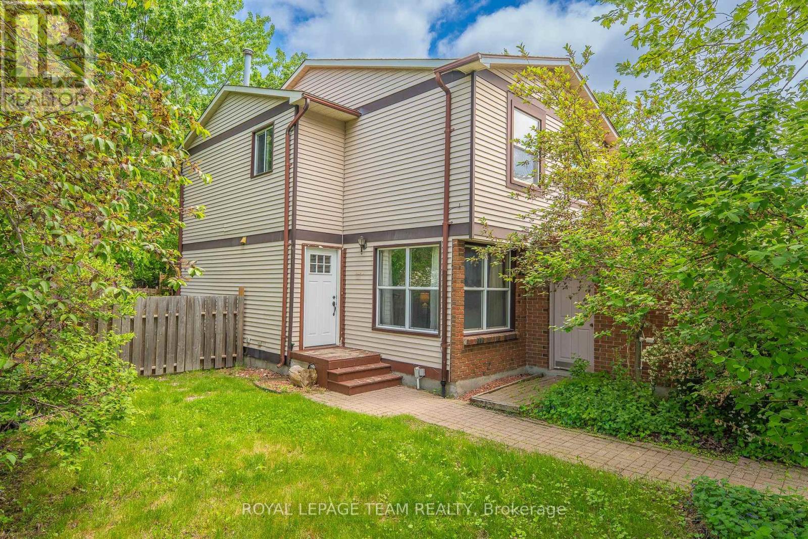 99 Seabrooke Drive