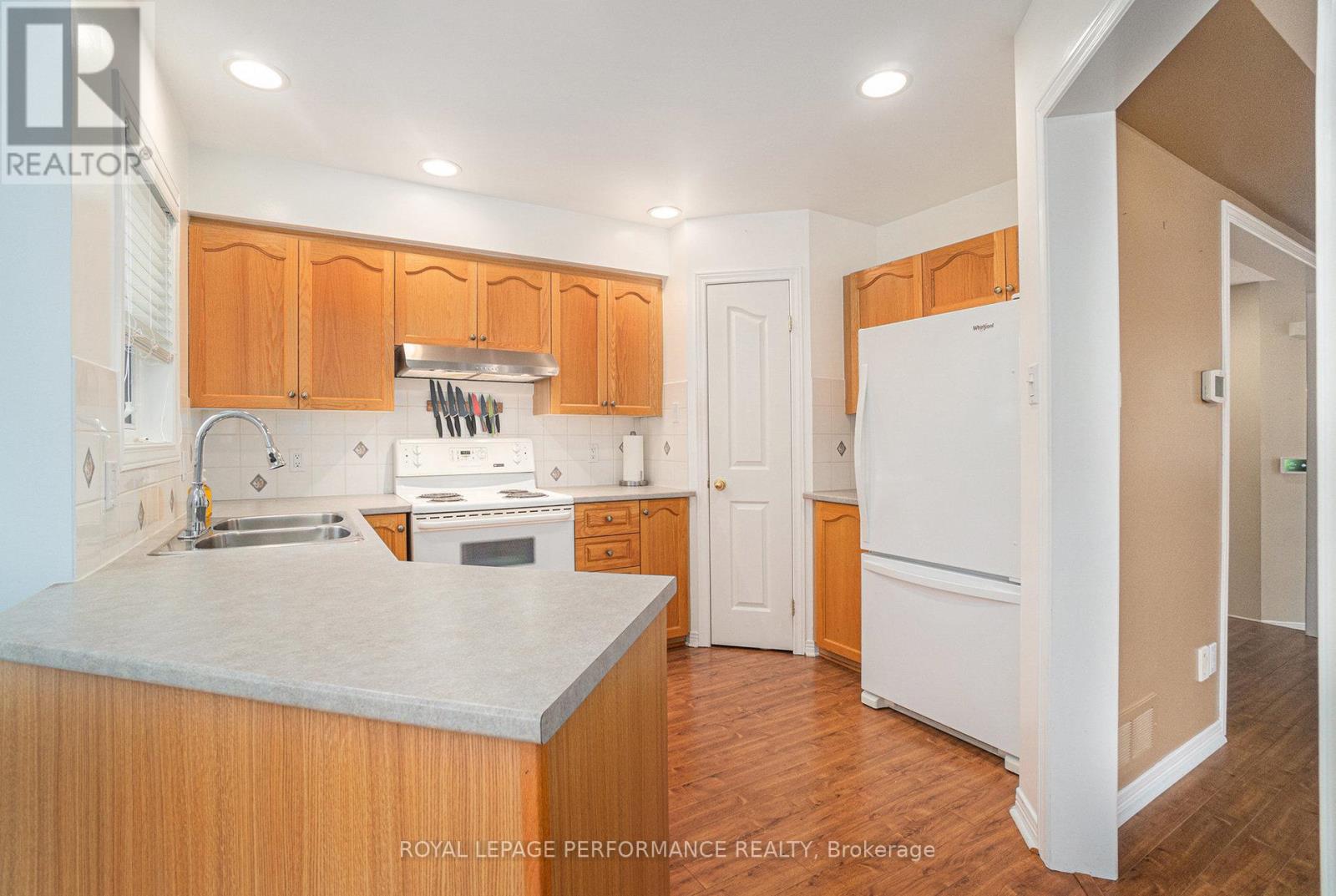 533 Wild Shore Crescent