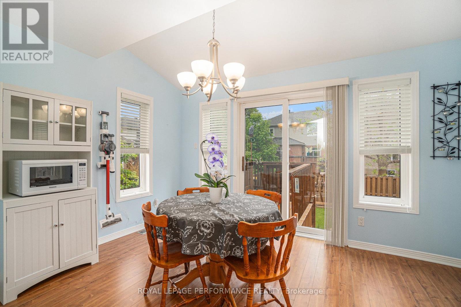 533 Wild Shore Crescent