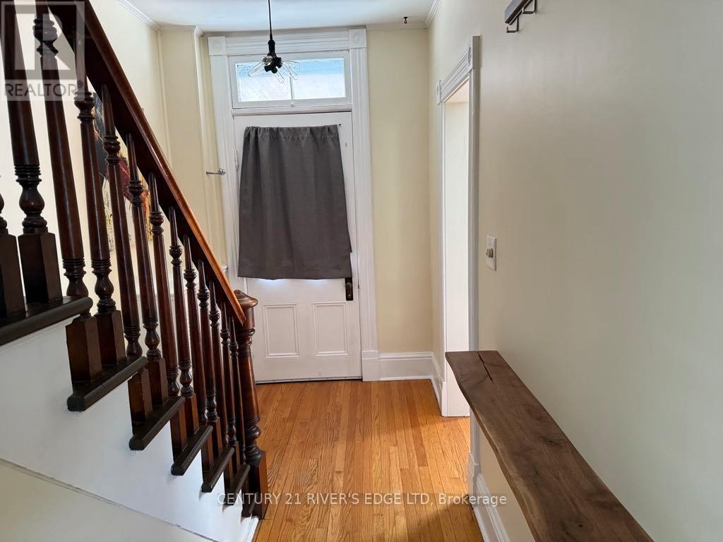 64 Abbott Street
