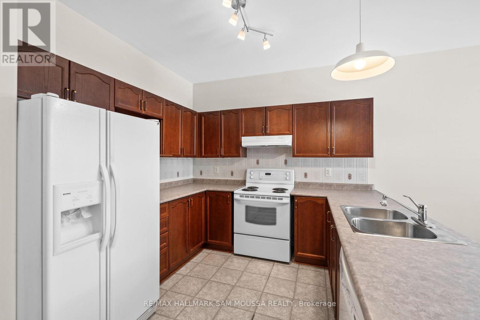 731 Vermillion Drive
