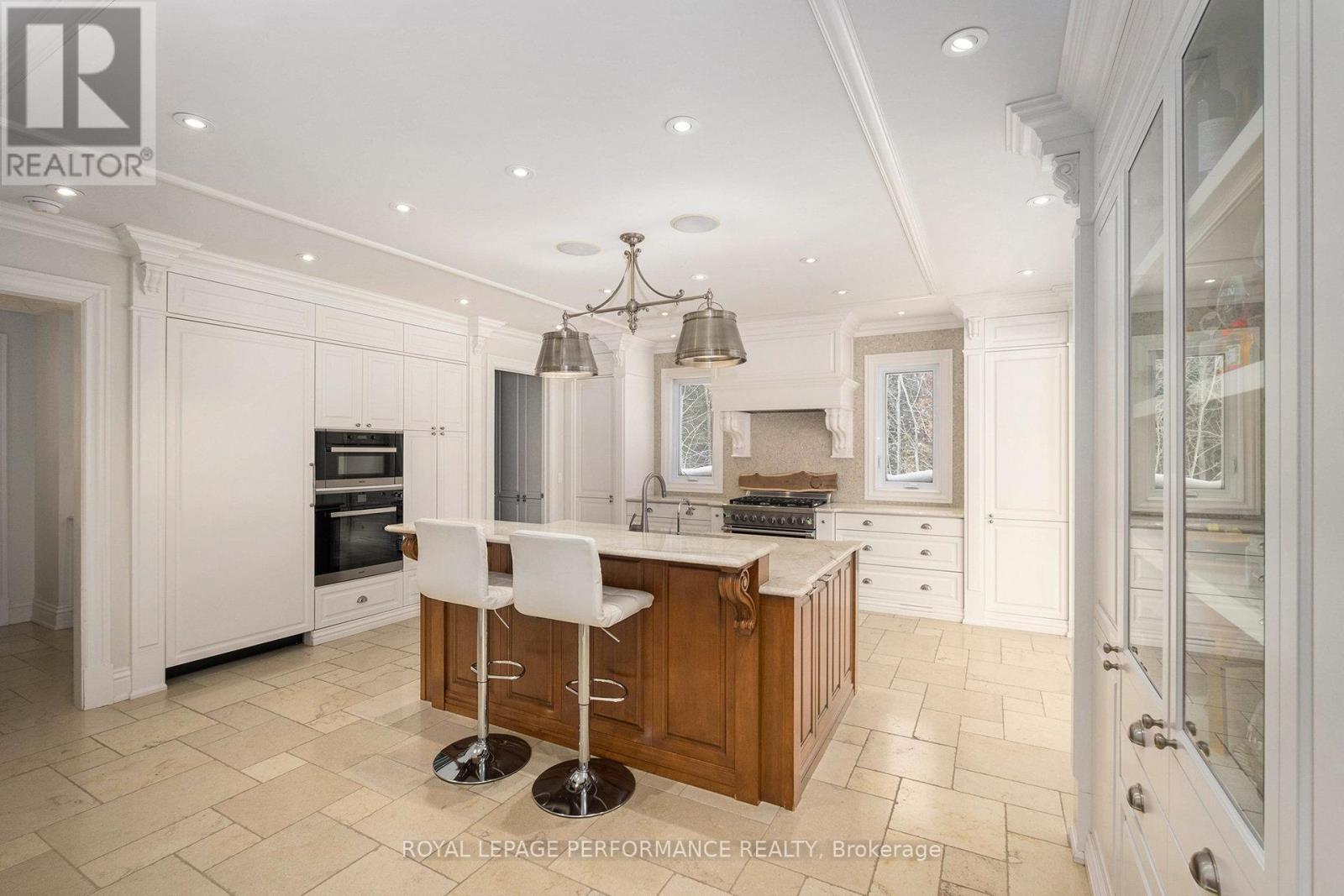 1413 Blackhorse Court