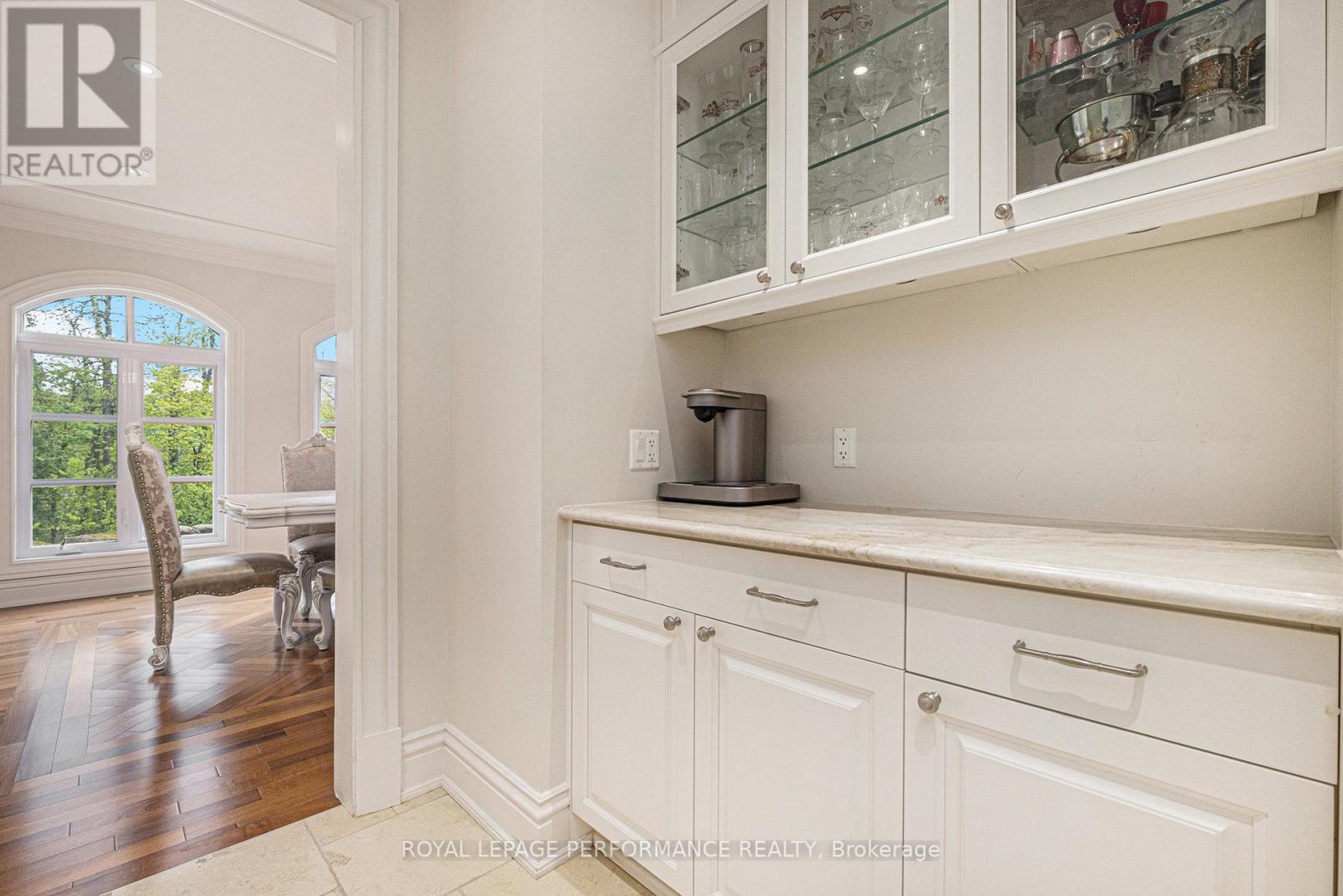 1413 Blackhorse Court