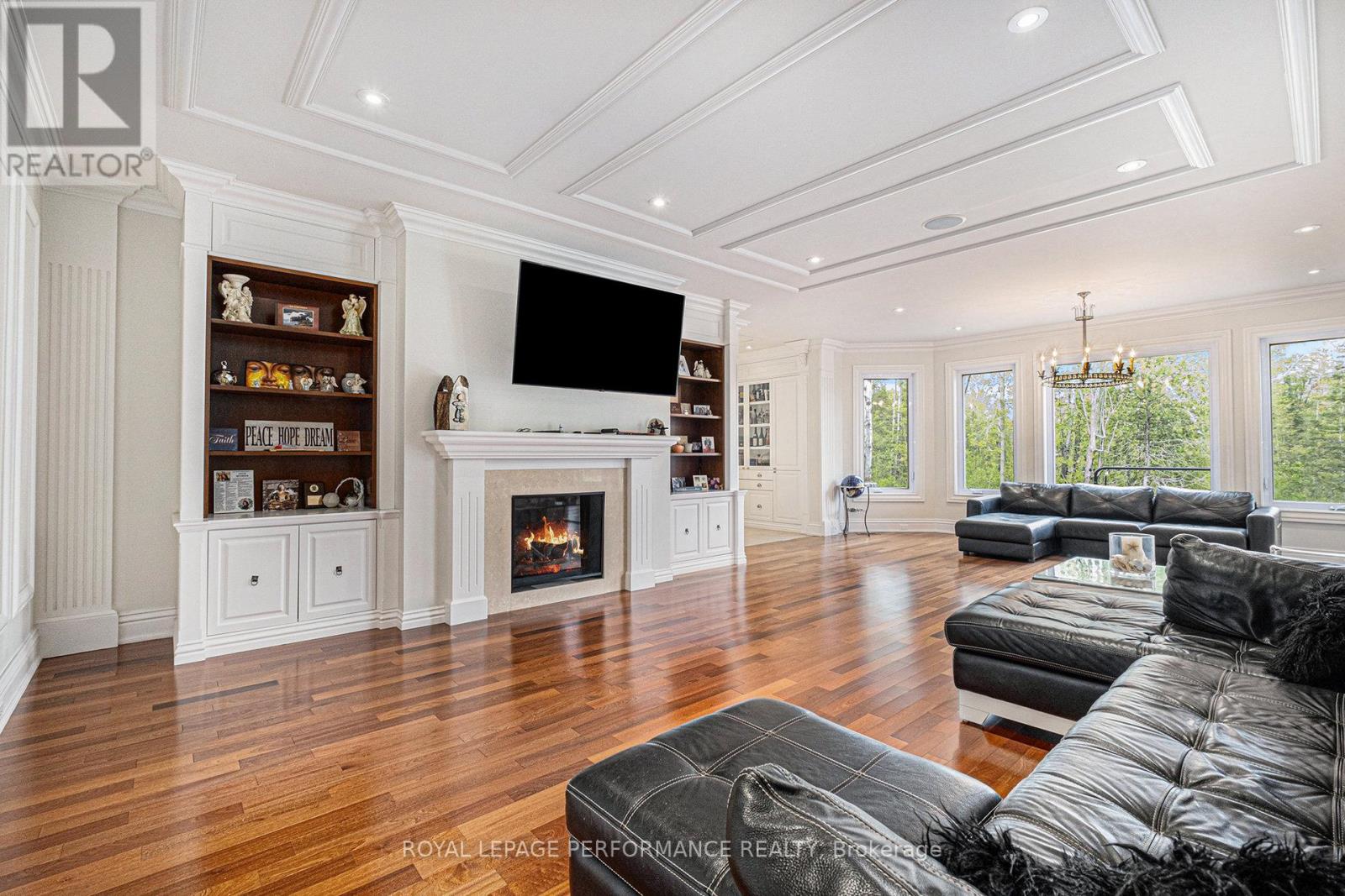 1413 Blackhorse Court