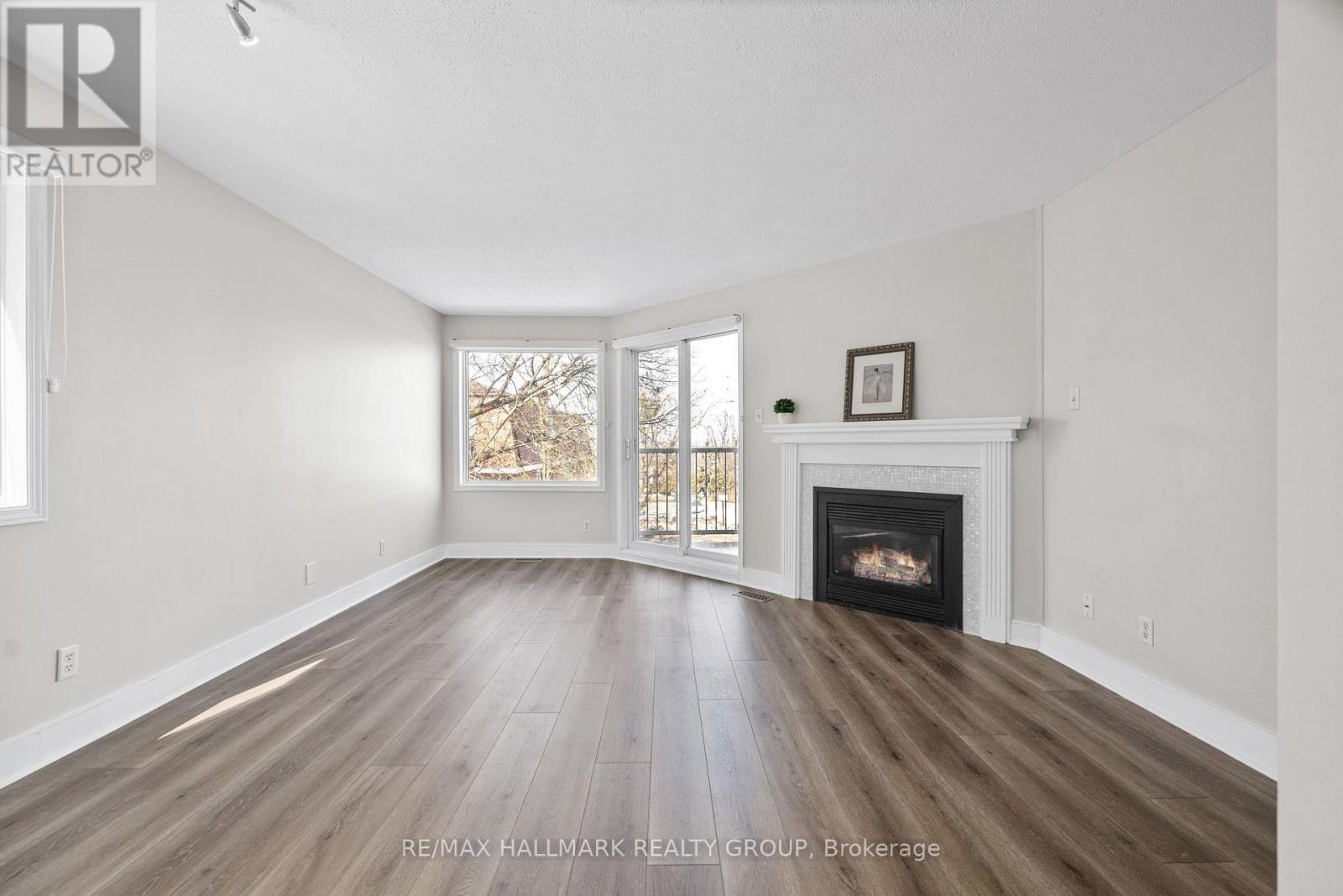 25 - 1400 Wildberry Court