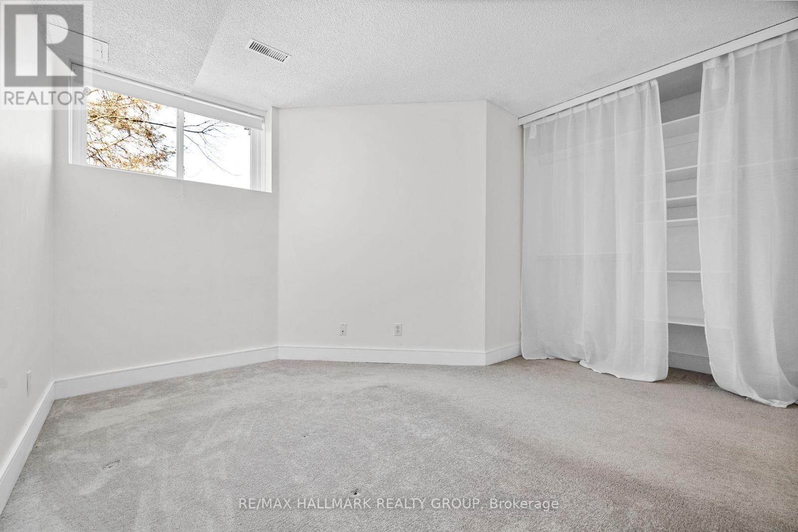 25 - 1400 Wildberry Court