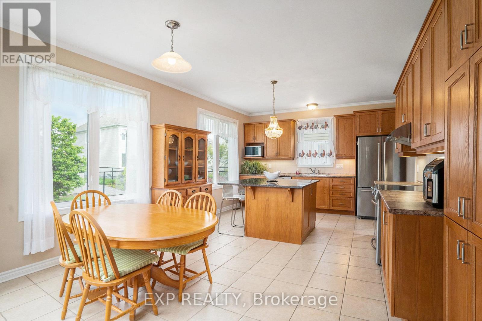 2184 Sunset Cove Circle