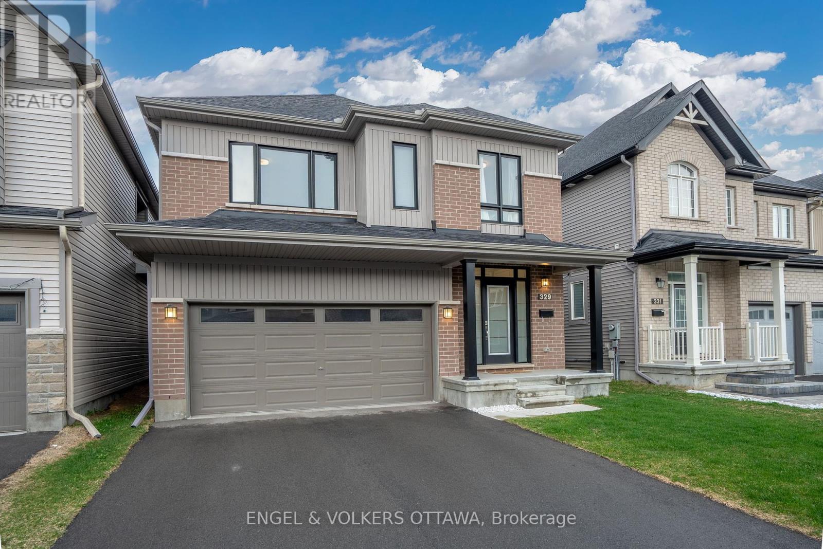 329 Finial Way