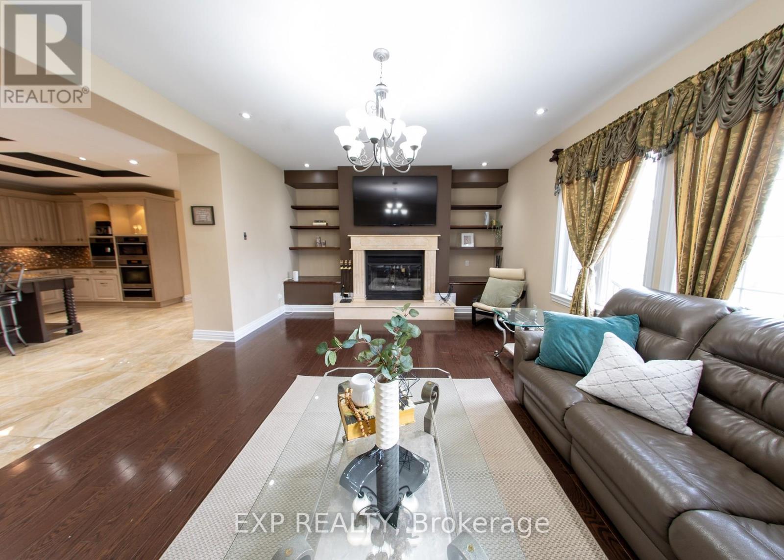 2754 Eagleson Road