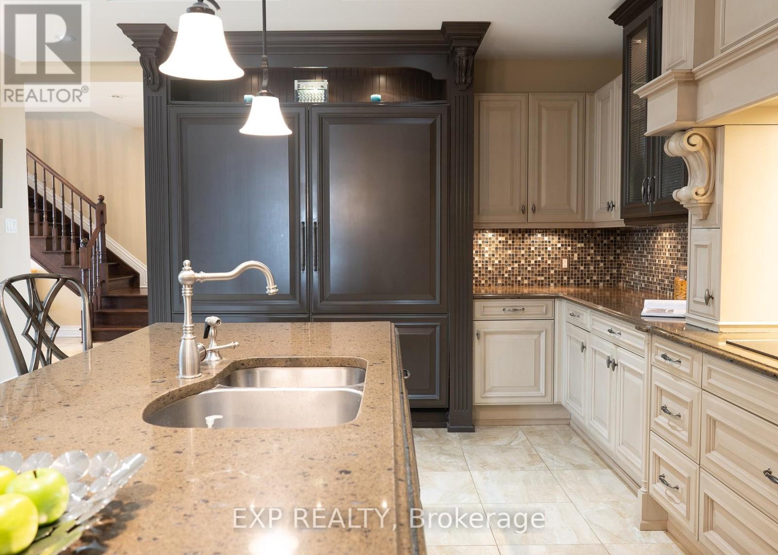 2754 Eagleson Road