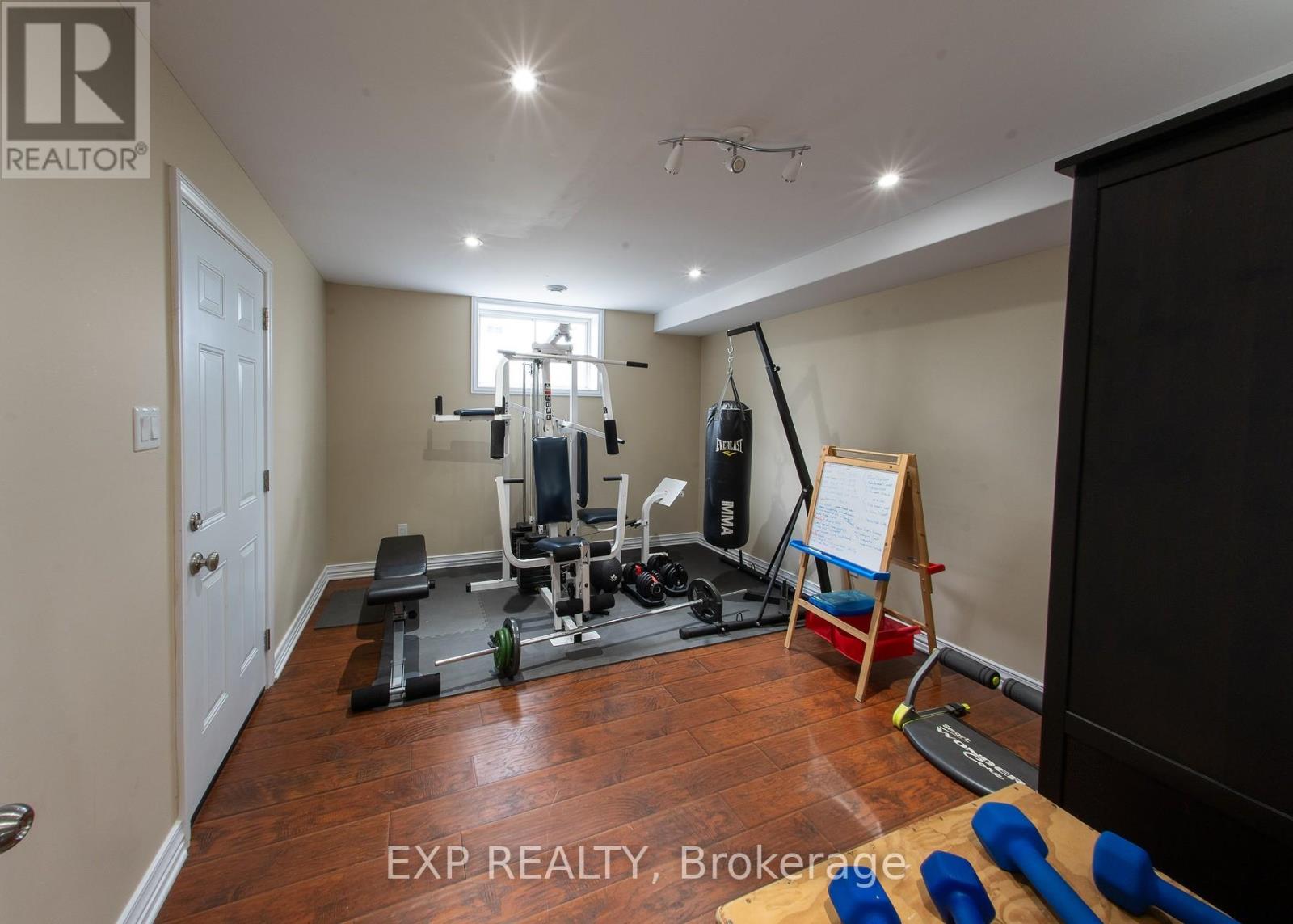 2754 Eagleson Road