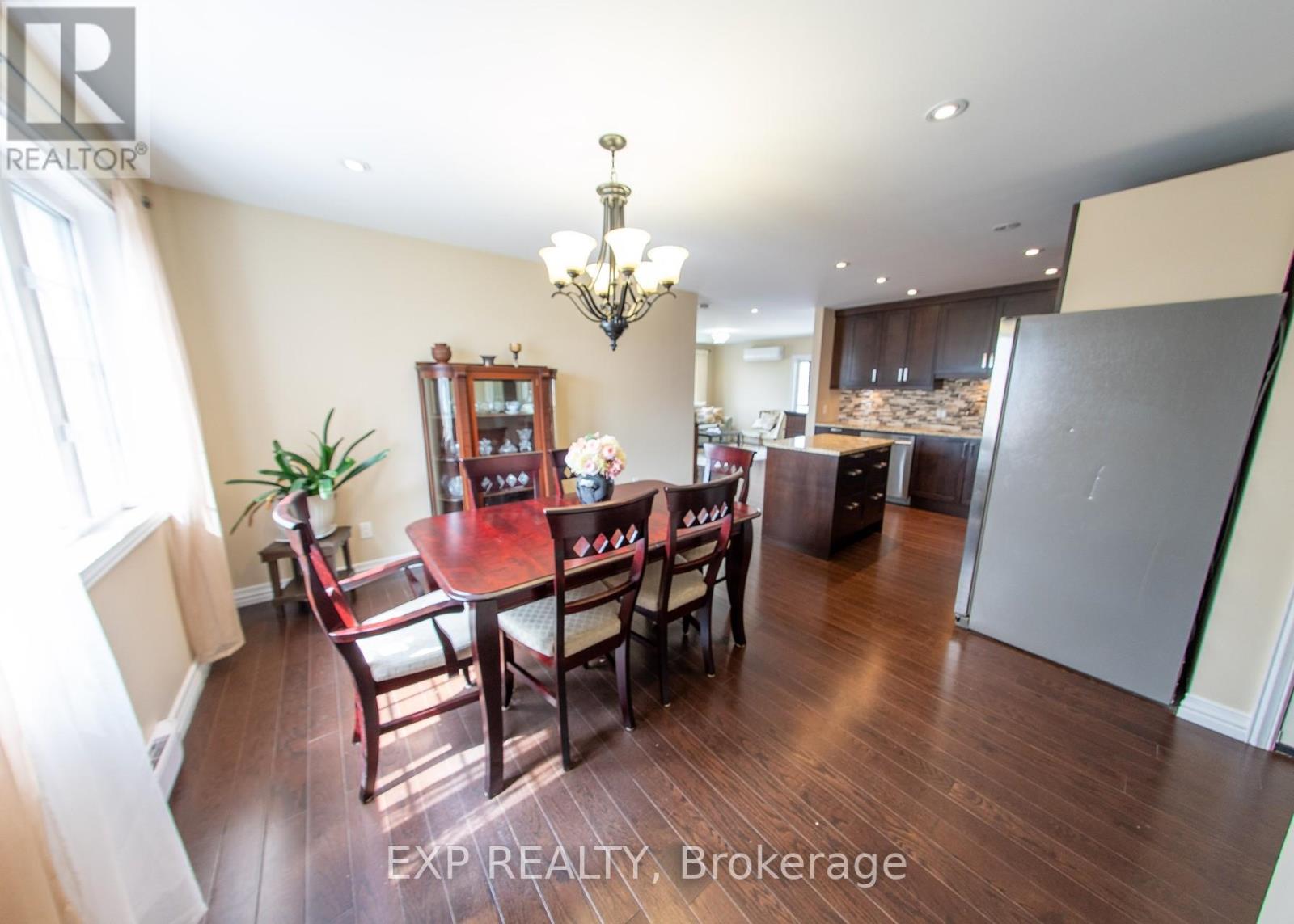 2754 Eagleson Road
