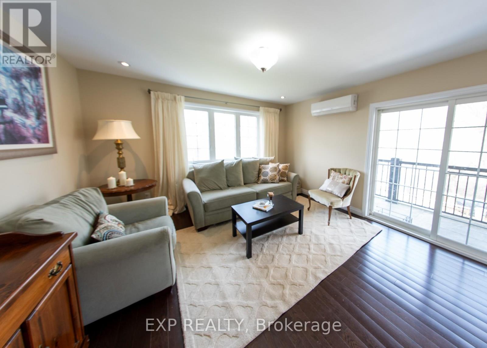 2754 Eagleson Road