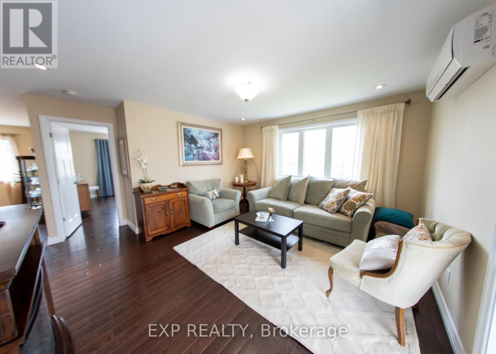 2754 Eagleson Road