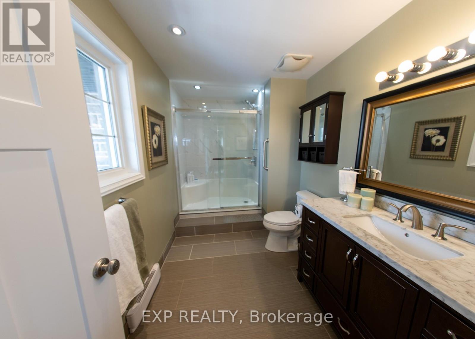 2754 Eagleson Road
