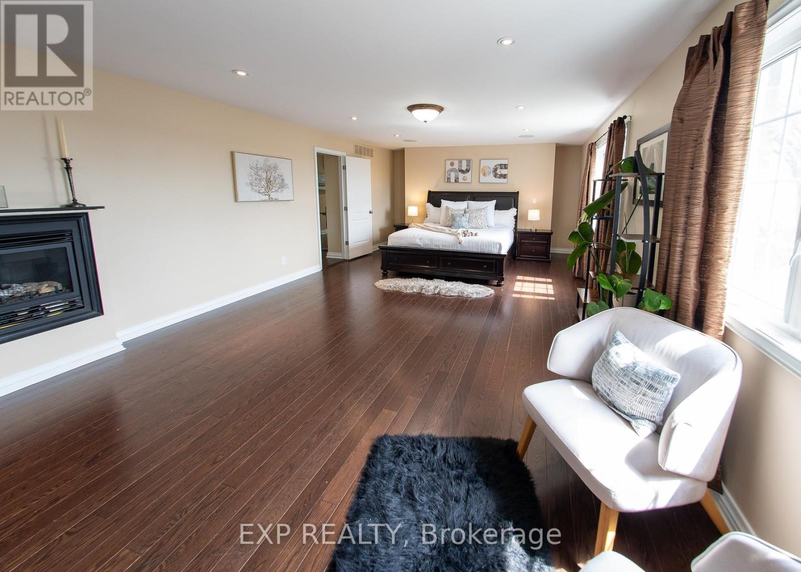 2754 Eagleson Road