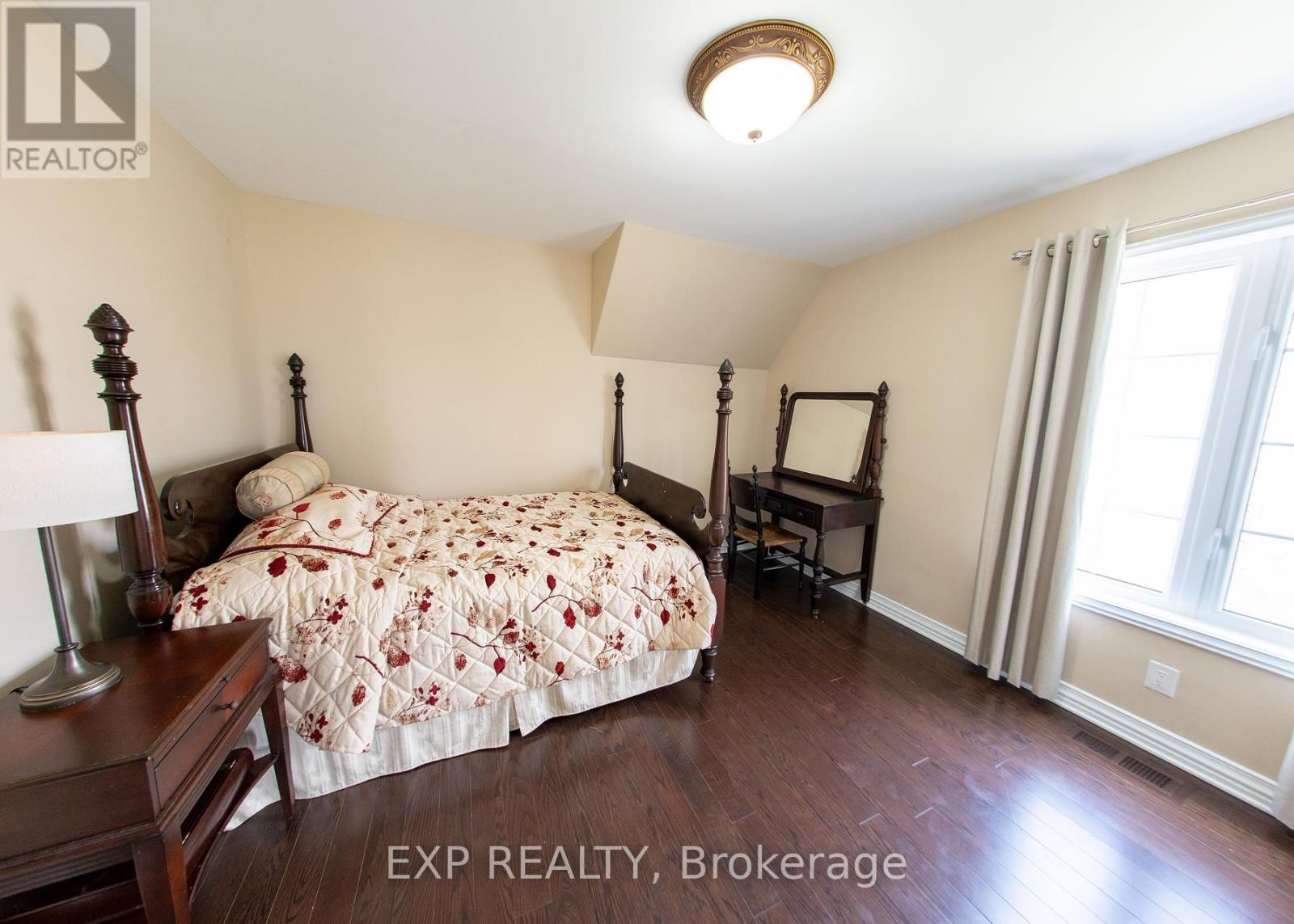 2754 Eagleson Road