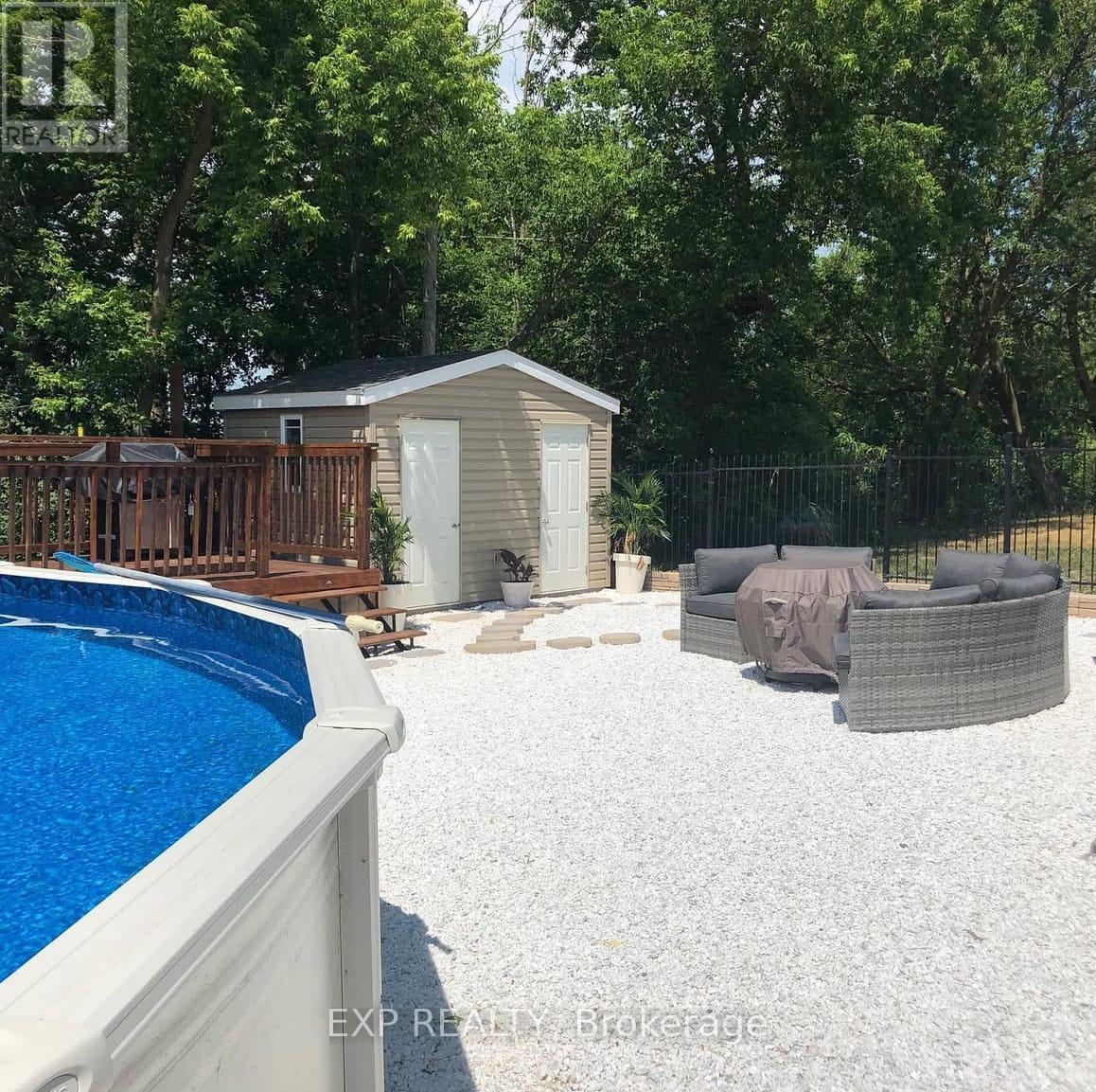 2754 Eagleson Road