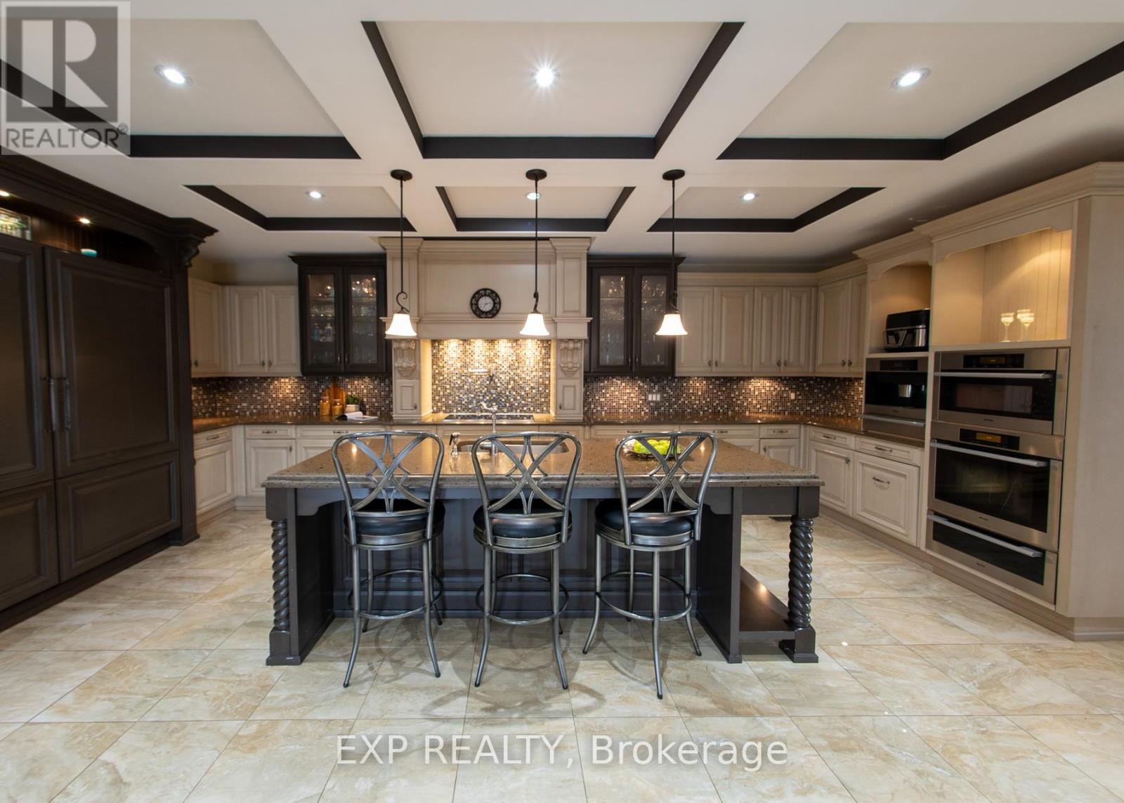 2754 Eagleson Road