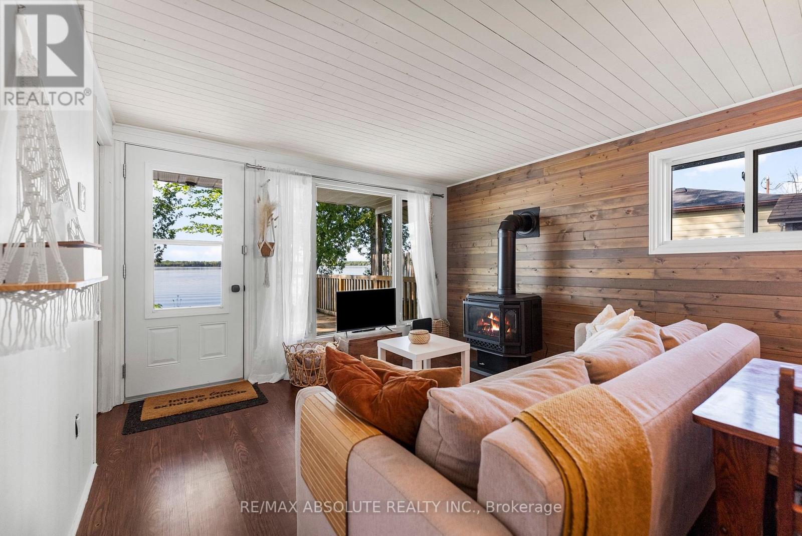 33 B Oakdale Lane