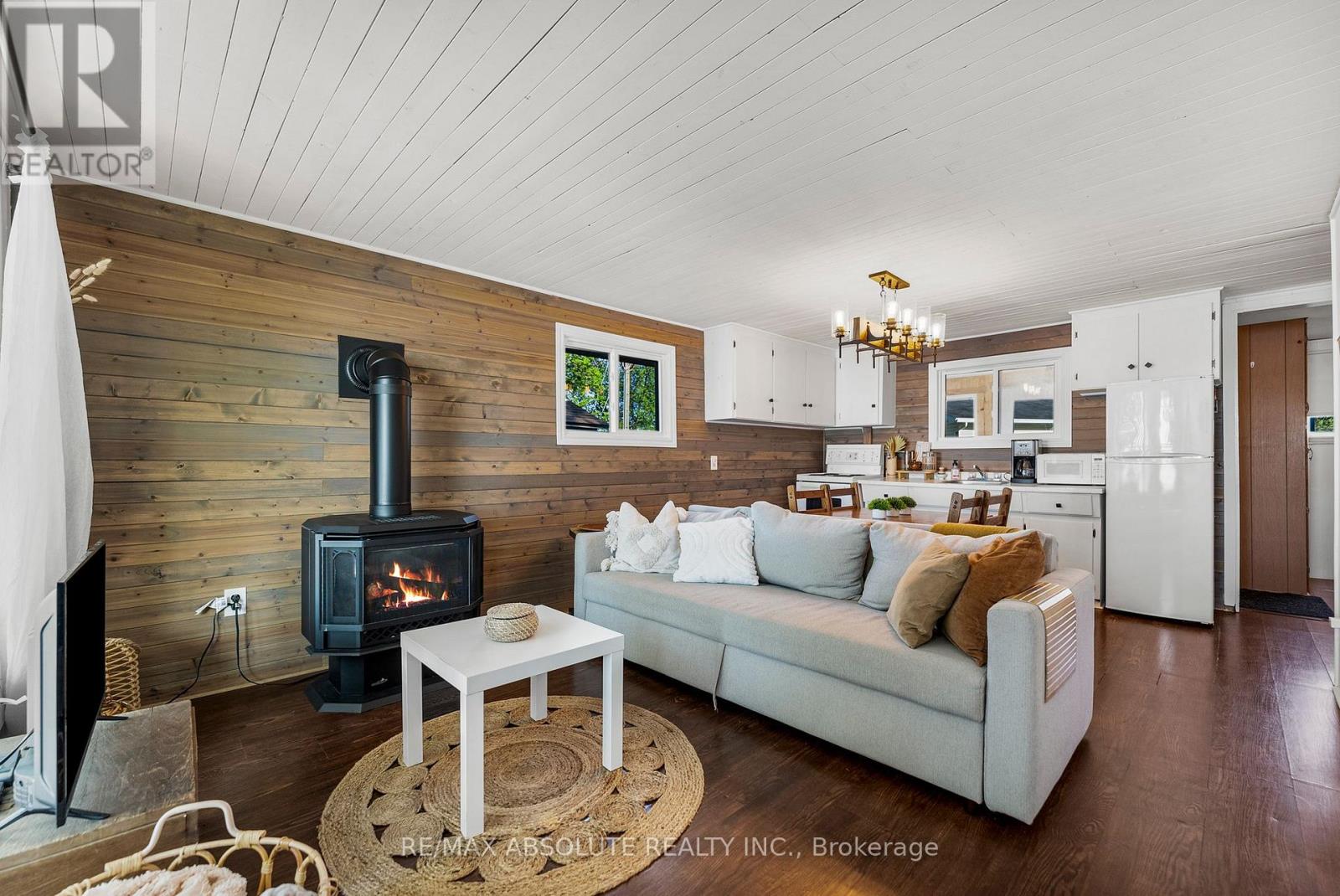 33 B Oakdale Lane