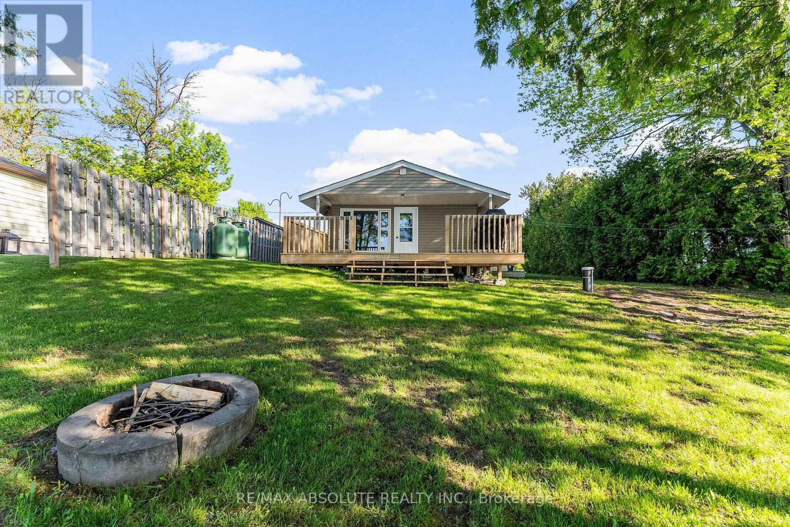 33 B Oakdale Lane