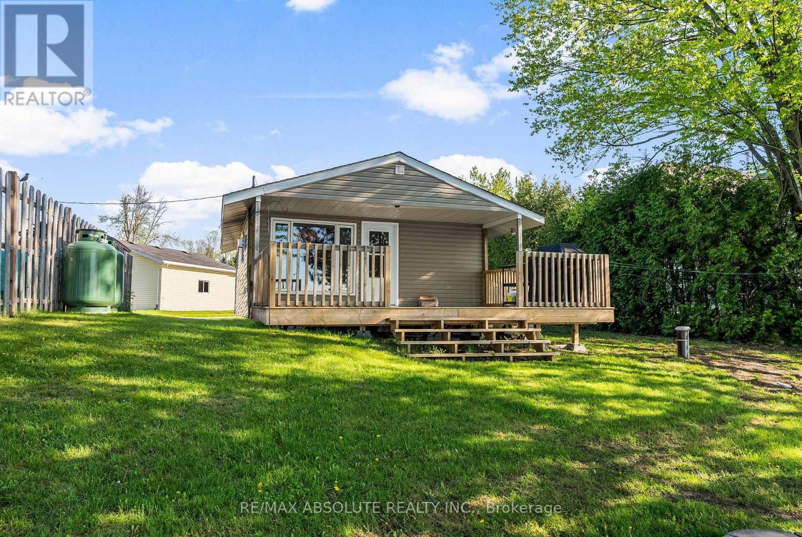 33 B Oakdale Lane