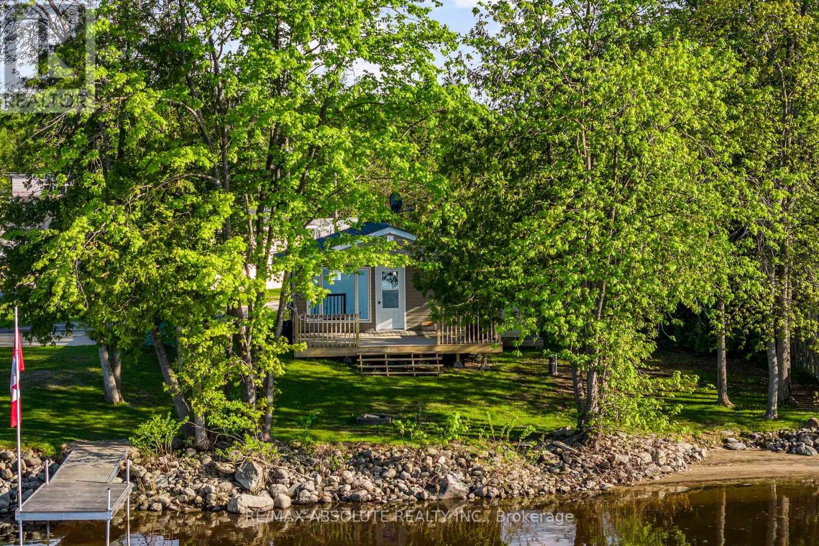 33 B Oakdale Lane