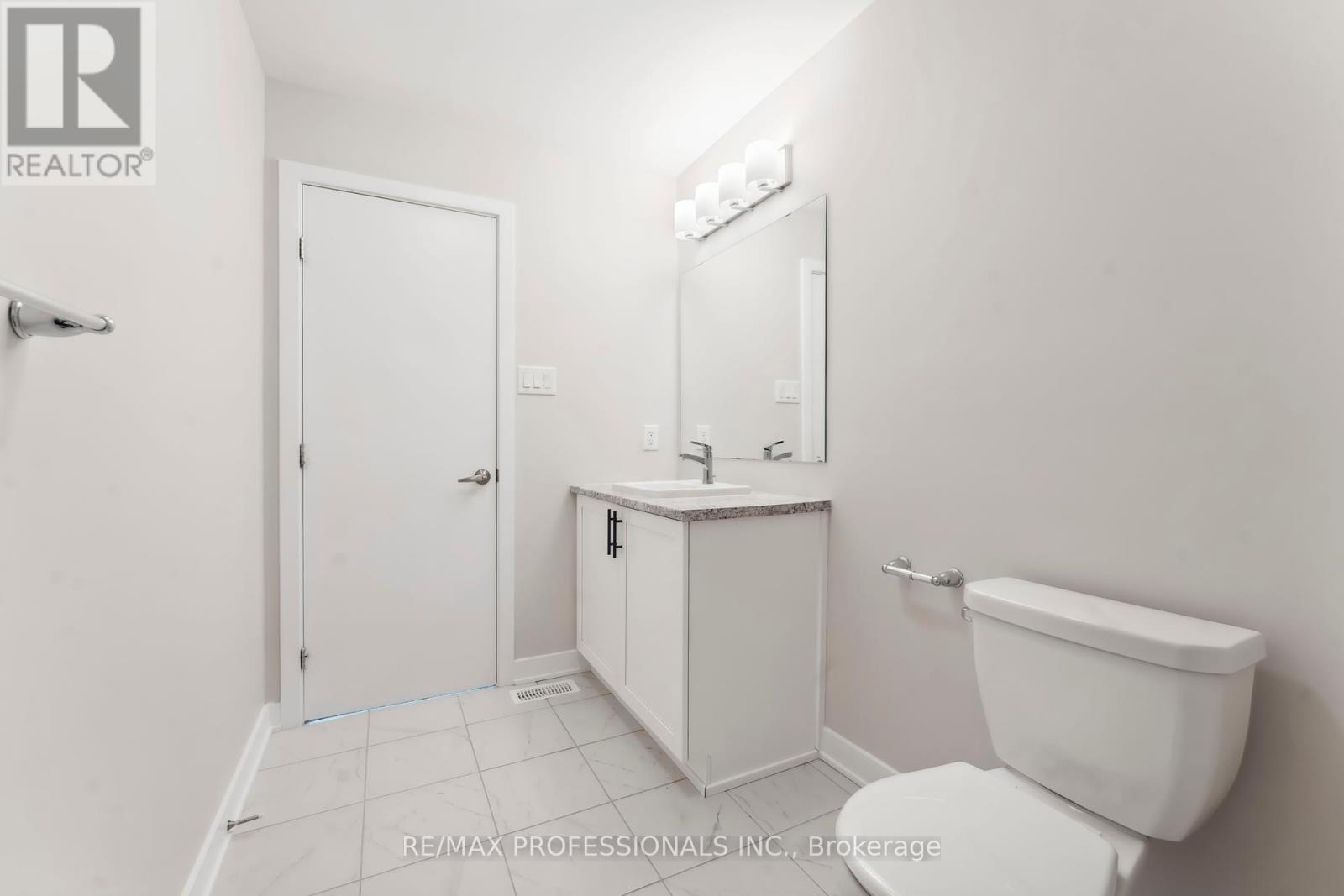 826 Bascule Place