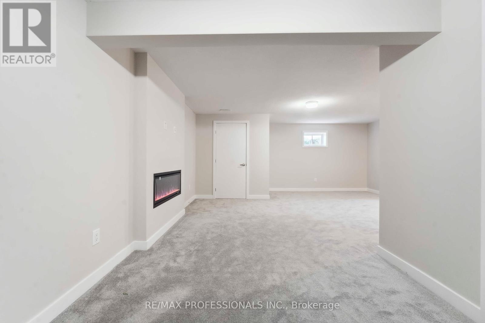826 Bascule Place