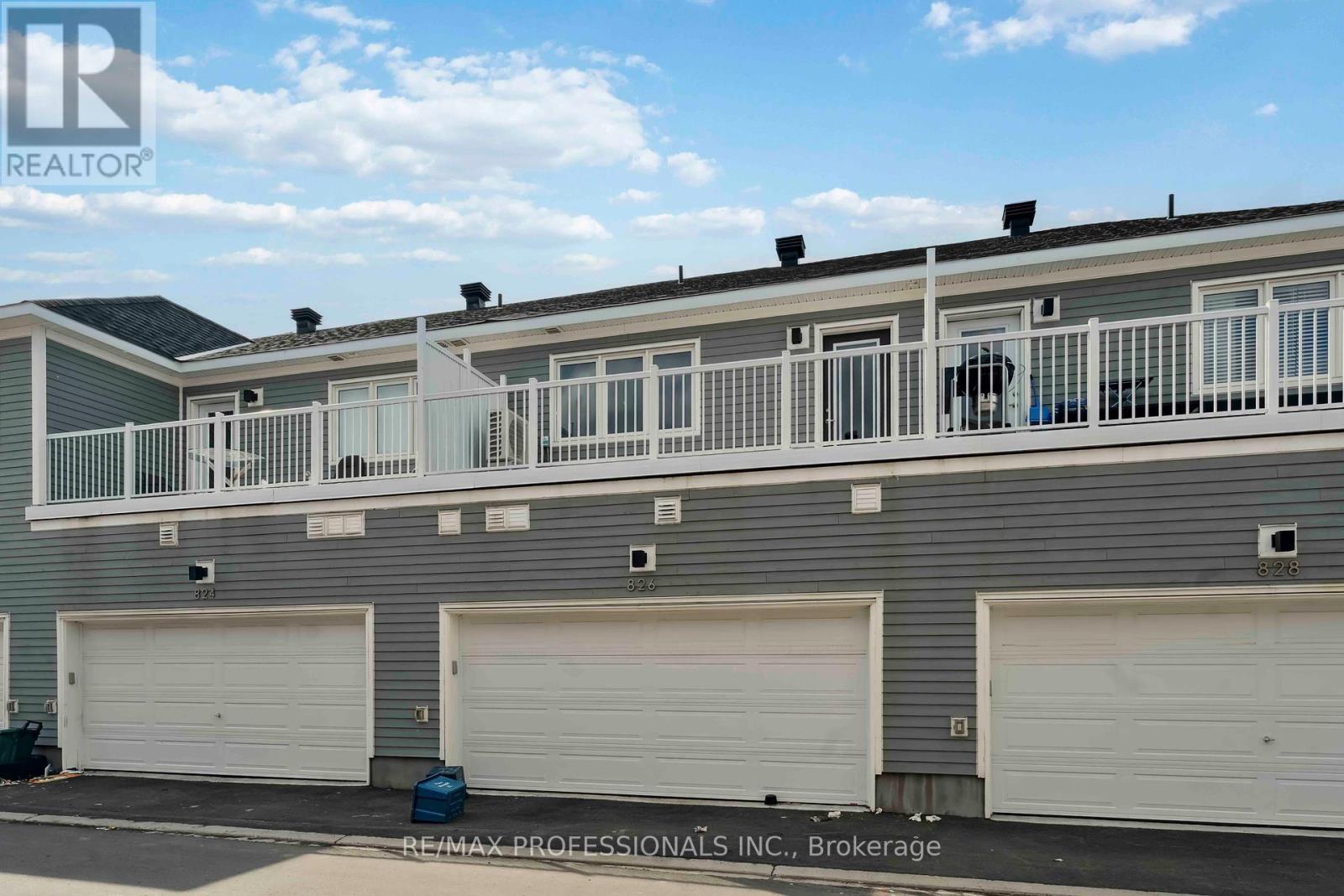 826 Bascule Place