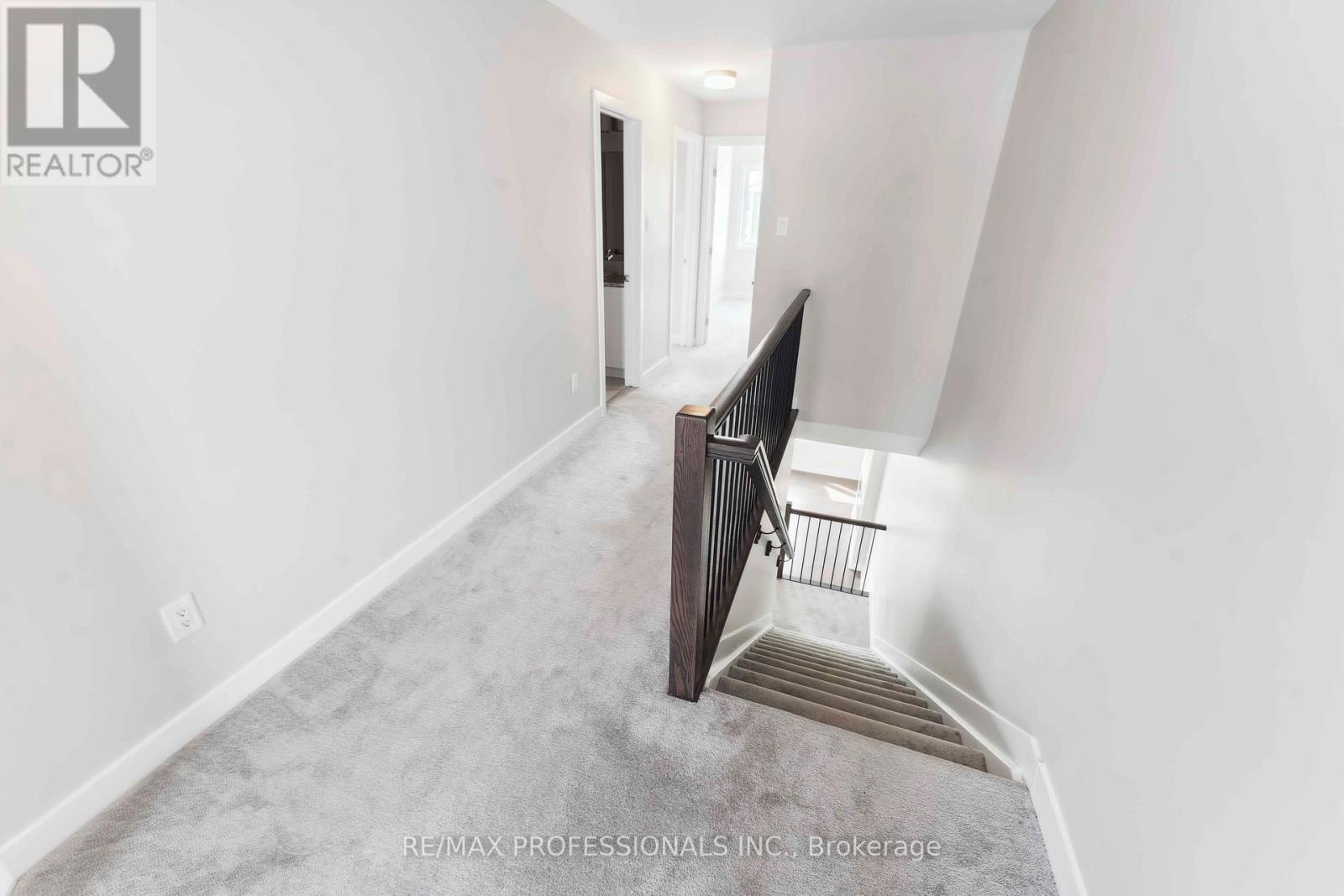 826 Bascule Place