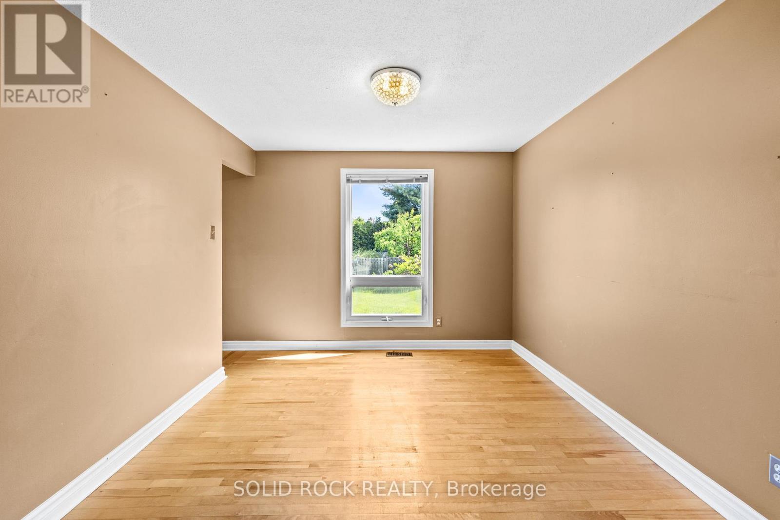 1631 Charbonneau Street