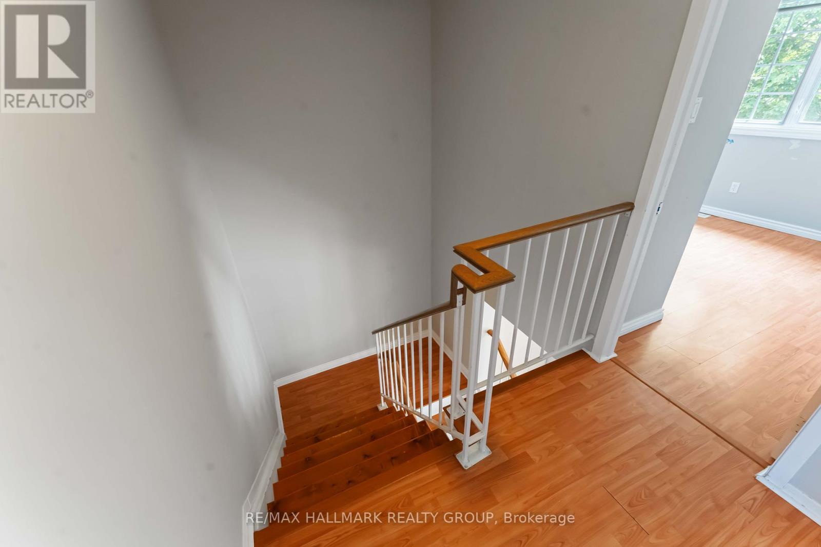 4 Castlegreen Private