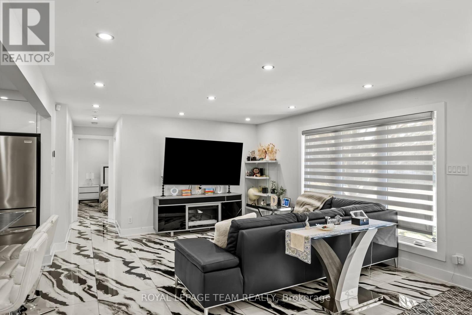 1373 Normandy Crescent