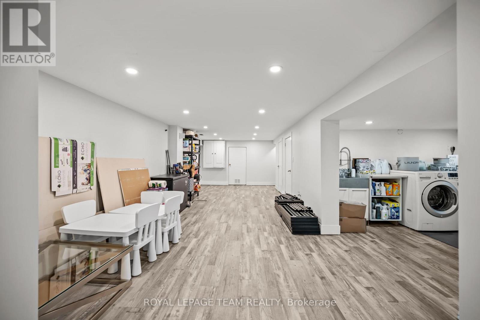 1373 Normandy Crescent