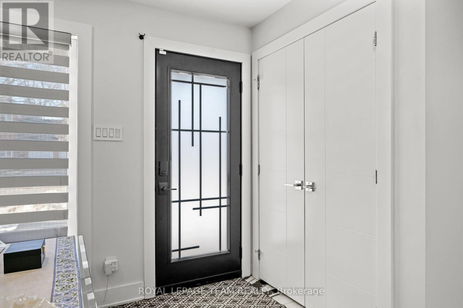 1373 Normandy Crescent