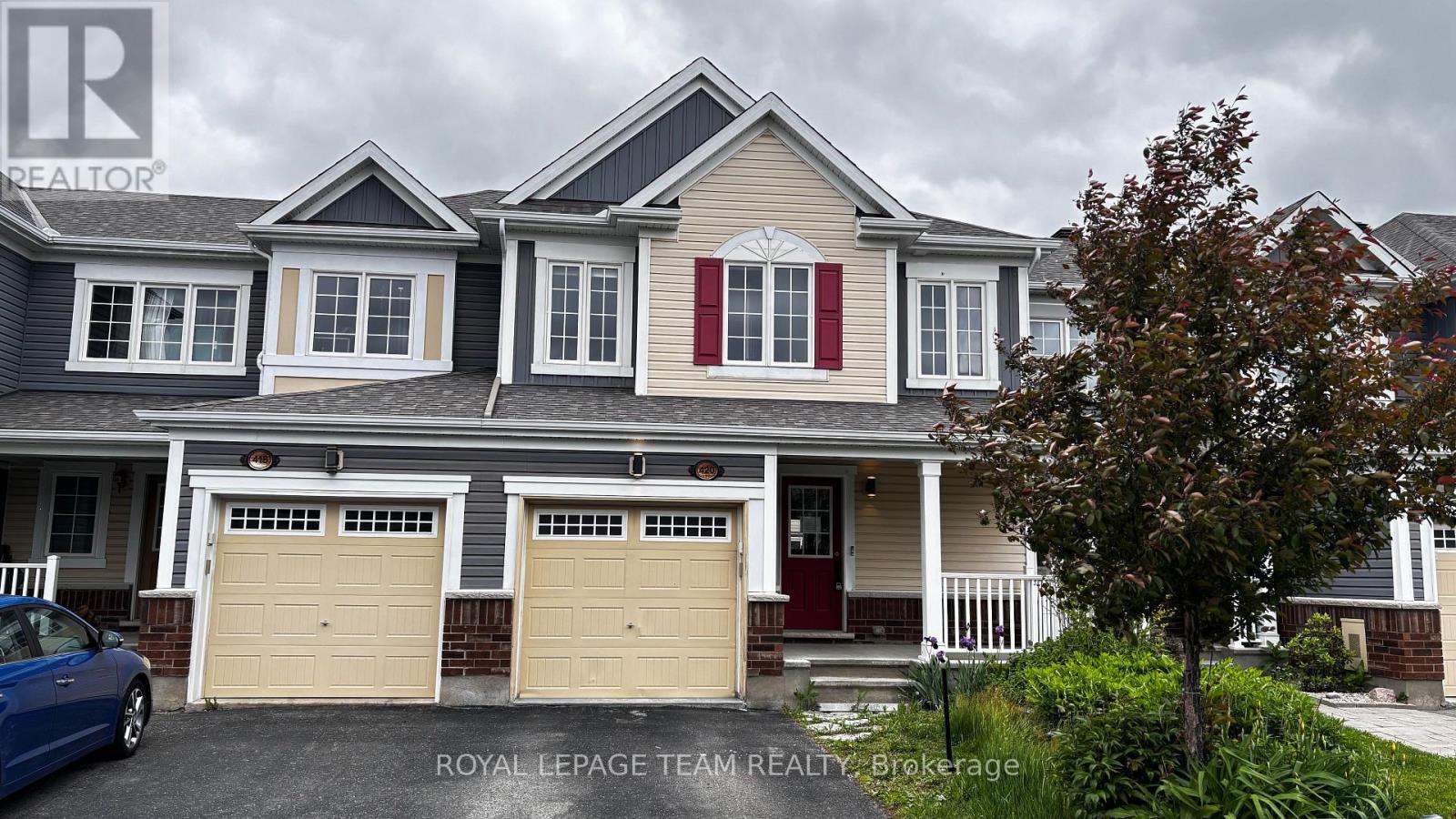 420 Meadowhawk Crescent