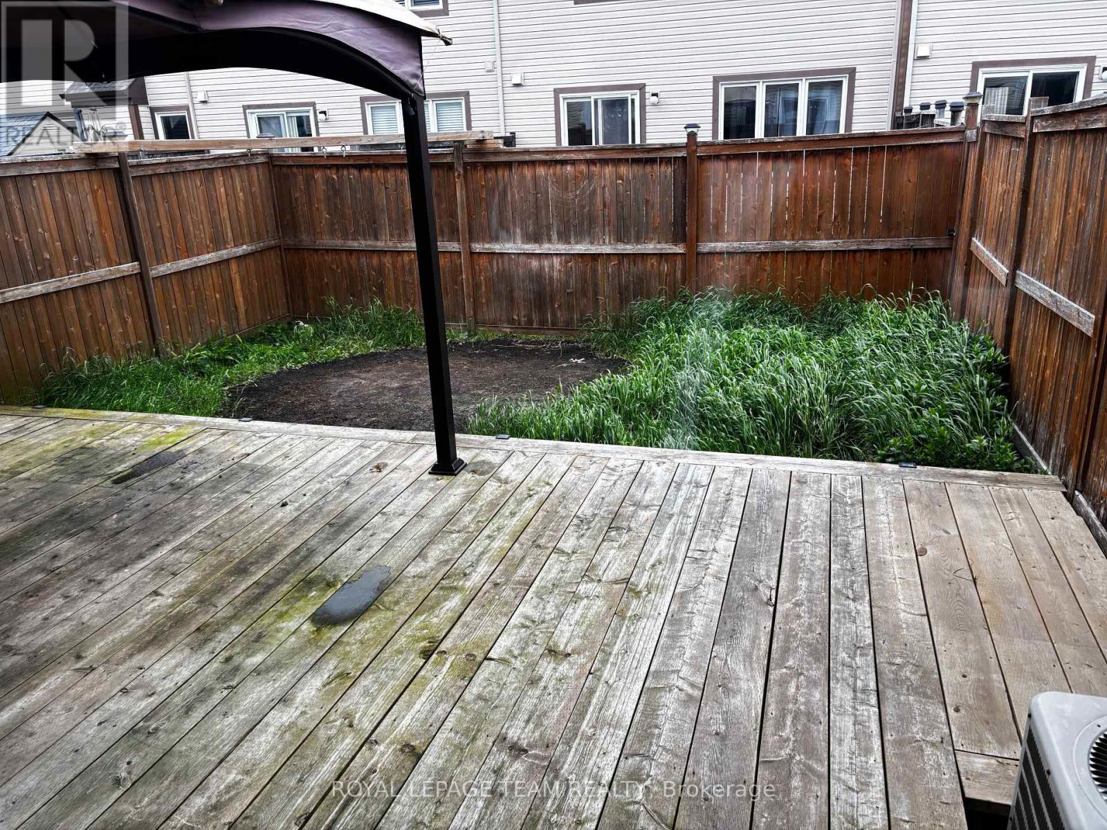 420 Meadowhawk Crescent