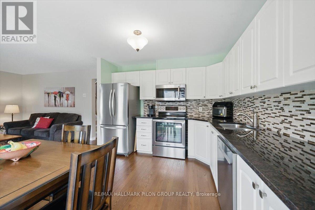 2112 Esprit Drive