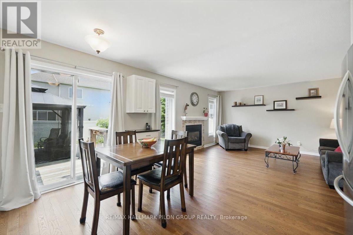 2112 Esprit Drive