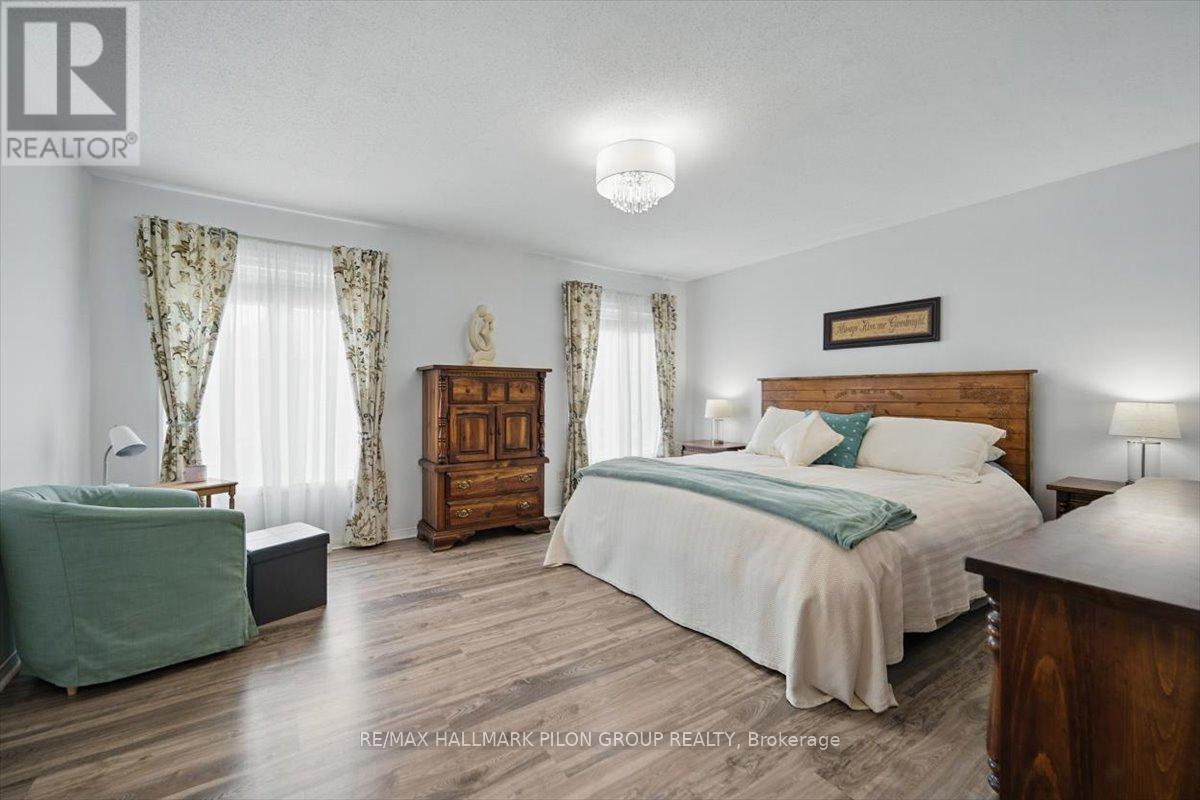 2112 Esprit Drive