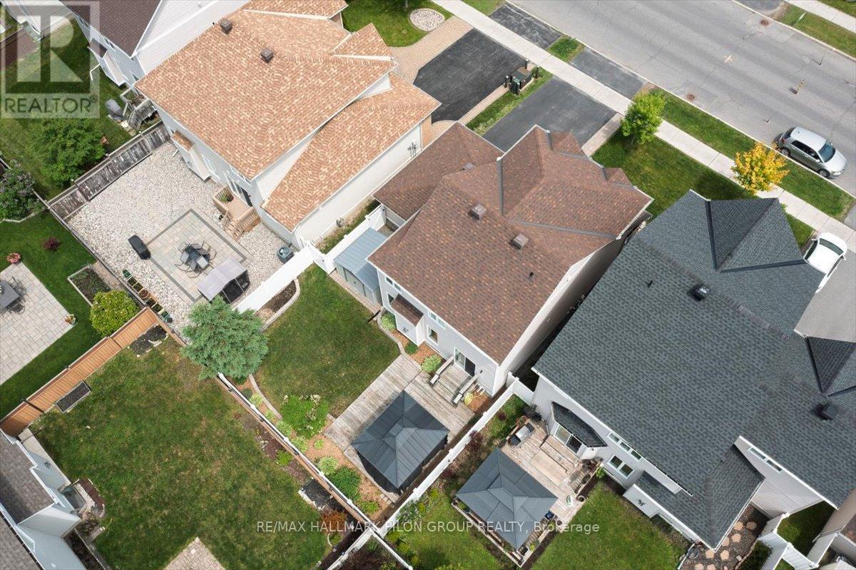 2112 Esprit Drive