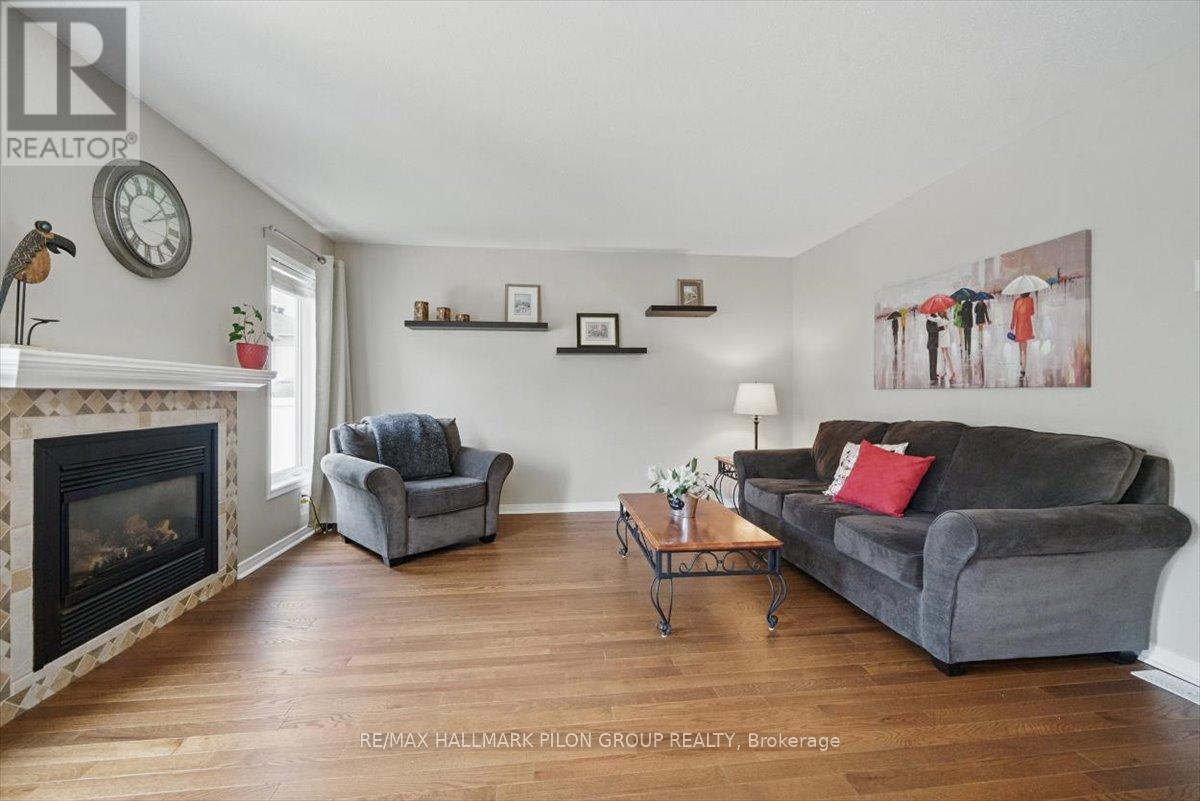 2112 Esprit Drive