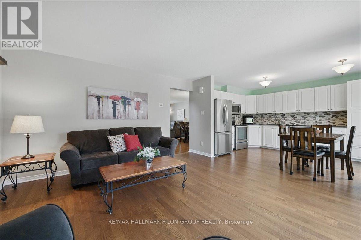2112 Esprit Drive