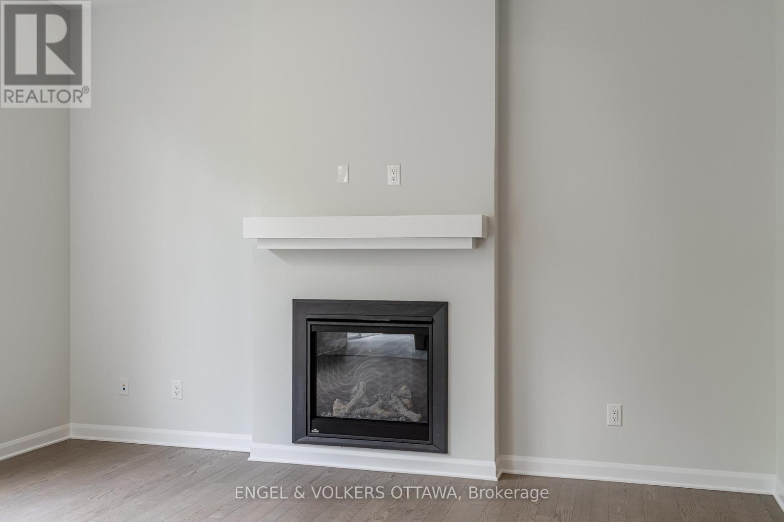 325 Elsie Macgill Walk