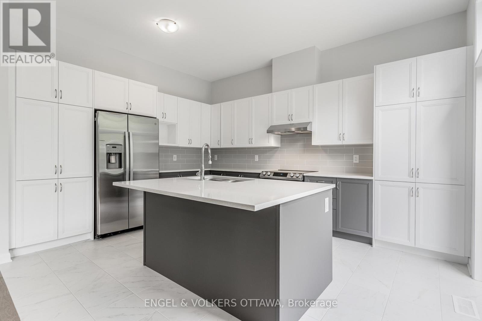 325 Elsie Macgill Walk